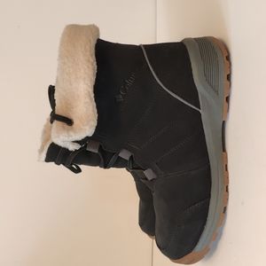Columbia Booties